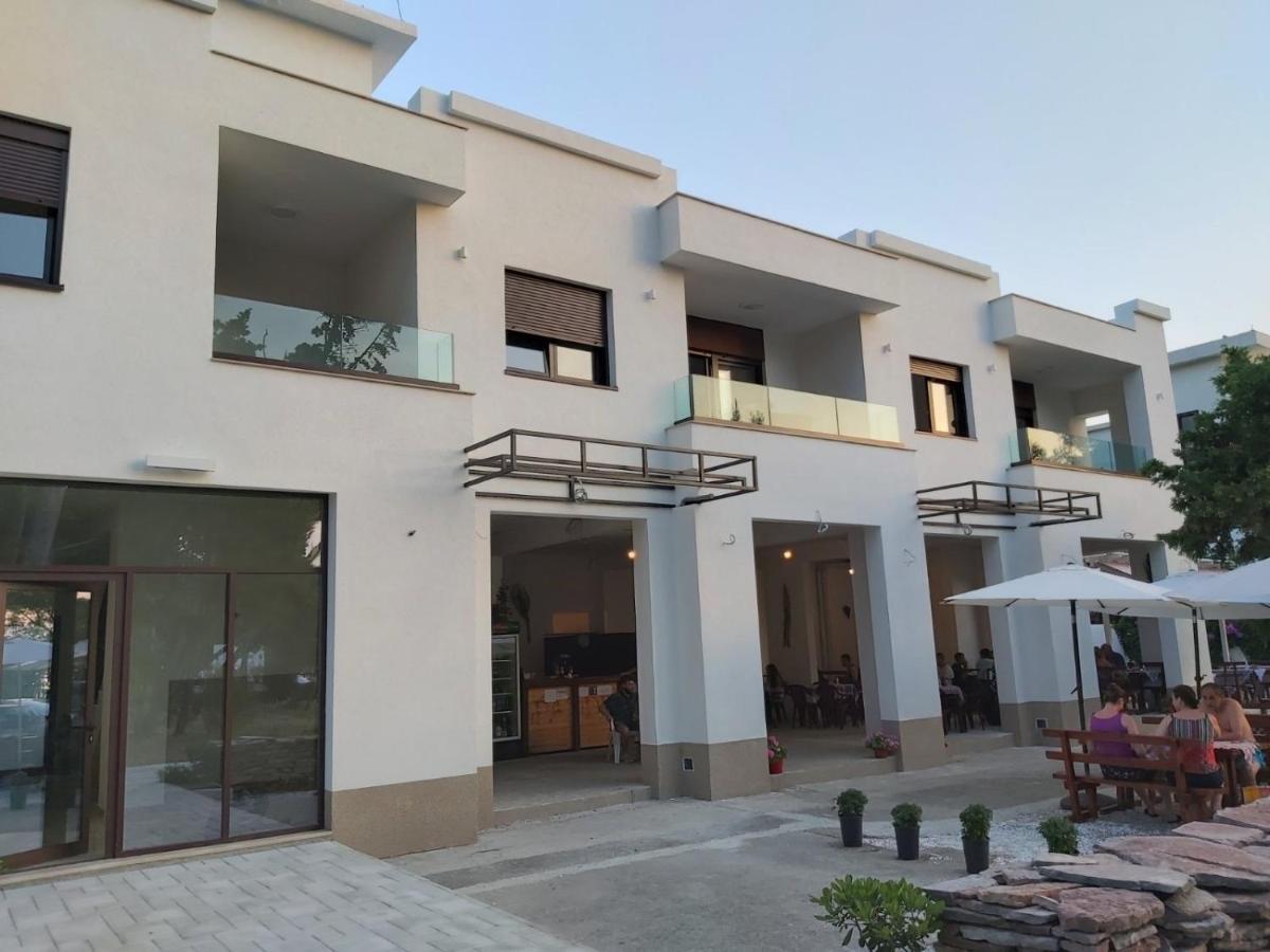 באר Zia Apartments מראה חיצוני תמונה